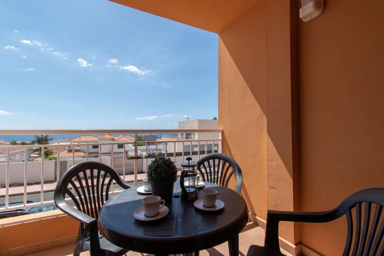 Sunset - 2 Bedroom Apartment 아데제 외부 사진